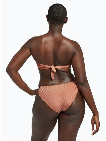 Vitamin A Mila Bandeau Bikini Top In Pink Sands 5 Vitamin A Mila Bandeau Bikini Top In Pink Sands – Bild 3