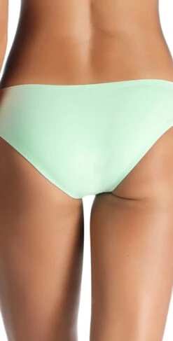 Vitamin A Emelia EcoLux Triple Strap Bikini Bottom In Glacier 9 Vitamin A Emelia EcoLux Triple Strap Bikini Bottom In Glacier -Sunflair Verkaufsgeschäft glacier40T 717B GLE BACK 005 bottom detail3